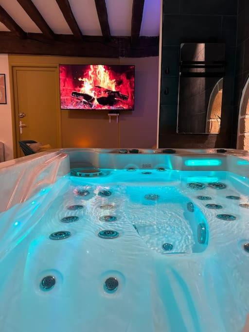 L'Etreinte, Gite De Charme Avec Jacuzzi Interieur Et Sauna Guéméné-sur-Scorff 외부 사진