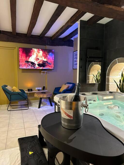 L'Etreinte, Gite De Charme Avec Jacuzzi Interieur Et Sauna Guéméné-sur-Scorff 외부 사진